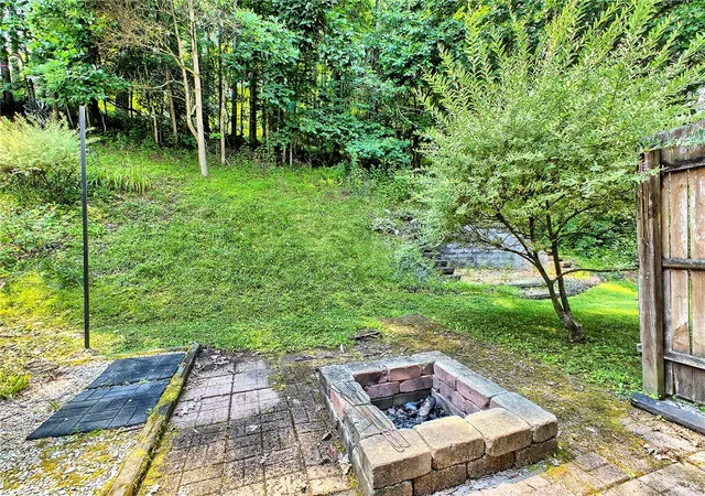 Photo 3 of Townhouse for sale at 112 Winston Way, City Of Greensburg, PA 15601 | MLS# 1767283 | Listing updated on 2026-10-04