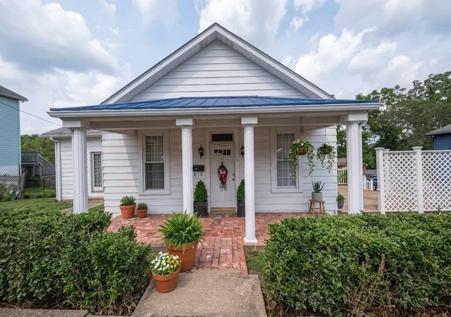 Single family home for sale at 15 Florence Ave, Burgettstown Boro, PA 15021 | MLS# 1767293