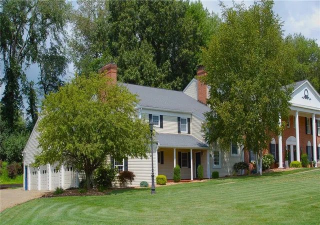Photo 2 of Condo for sale at 182 Windsor Ridge #51, Neshannock Twp, PA 16105 | MLS# 1767693 | Listing updated on 2026-09-05