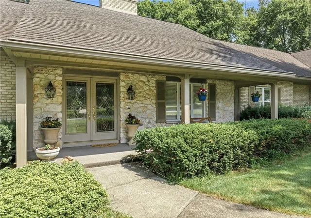 Photo 2 of Single family home for sale at 54 Oak Tree Ct, Shenango Twp, PA 16159 | MLS# 1767734 | Listing updated on 2026-09-14