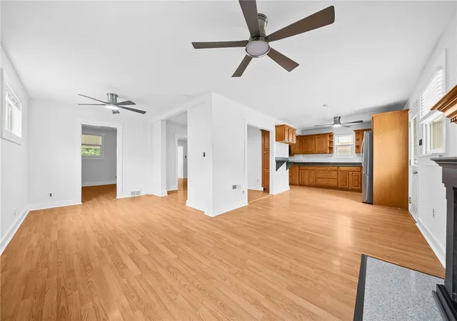 Photo 3 of Single family home for sale at 3108 Brentwood Ave, Brentwood, PA 15227 | MLS# 1766839 | Listing updated on 2026-09-11