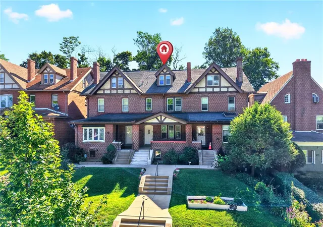 Photo 2 of Townhouse for sale at 1665 Beechwood Blvd, Squirrel Hill, PA 15217 | MLS# 1767798 | Listing updated on 2026-09-13