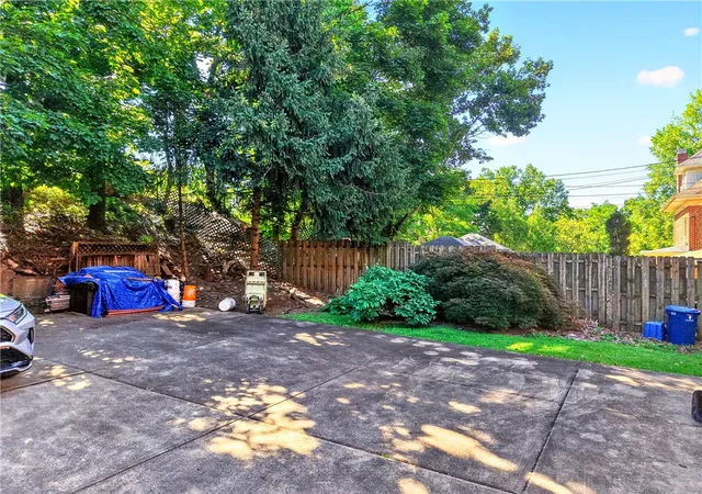 Photo 50 of Townhouse for sale at 1665 Beechwood Blvd, Squirrel Hill, PA 15217 | MLS# 1767798 | Listing updated on 2026-09-13