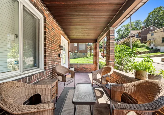 Photo 3 of Single family home for sale at 60 W Bellecrest Ave, Brentwood, PA 15227 | MLS# 1767756 | Listing updated on 2026-09-04