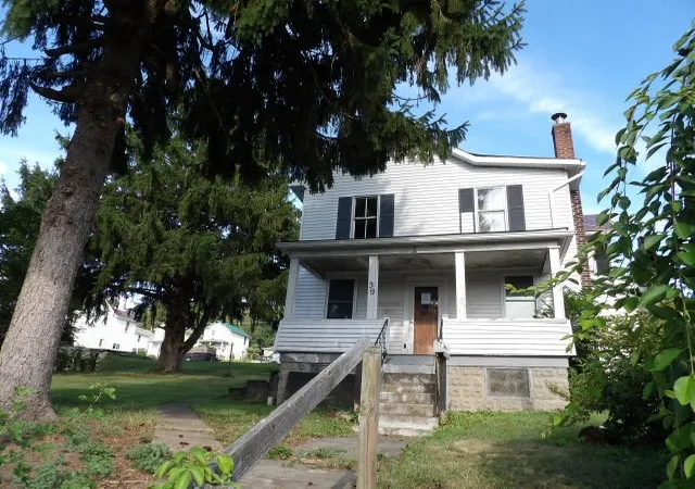Photo 1 of Single family home for sale at 39 Walnut Ave, Dunbar, PA 15431 | MLS# 1767817 | Listing updated on 2026-09-03