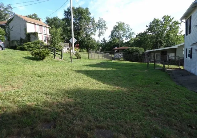 Photo 3 of Single family home for sale at 39 Walnut Ave, Dunbar, PA 15431 | MLS# 1767817 | Listing updated on 2026-09-03