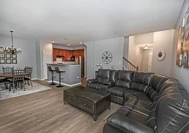 Photo 4 of Townhouse for sale at 195 Broadstone Dr, Adams Twp, PA 16046 | MLS# 1767827 | Listing updated on 2026-10-06