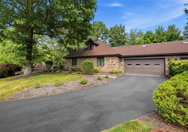 Photo 3 of Single family home for sale at 10097 Mansion Dr, Mc Candless, PA 15044 | MLS# 1767862 | Listing updated on 2026-09-02