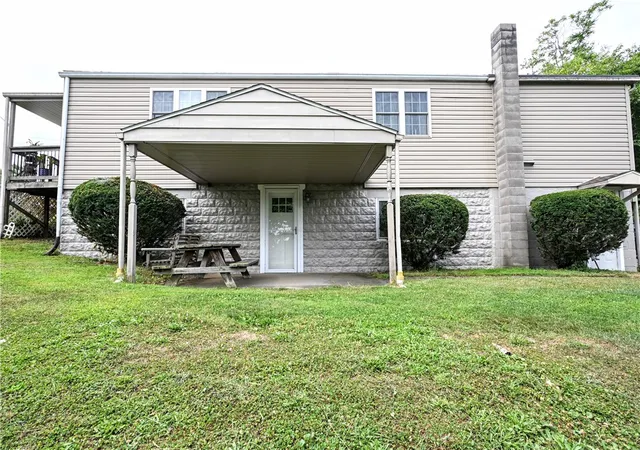 Photo 2 of Single family home for sale at 4649 Jefferson Ave, Hopewell, PA 15312 | MLS# 1767886 | Listing updated on 2026-09-13