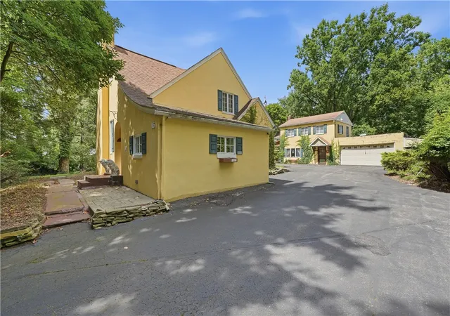Photo 1 of Single family home for sale at 16 W Clen Moore Blvd, Neshannock Twp, PA 16105 | MLS# 1767868 | Listing updated on 2026-09-04