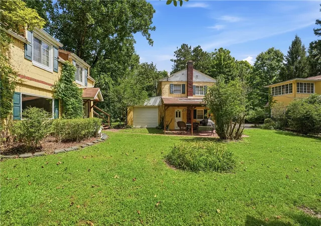 Photo 4 of Single family home for sale at 16 W Clen Moore Blvd, Neshannock Twp, PA 16105 | MLS# 1767868 | Listing updated on 2026-09-04