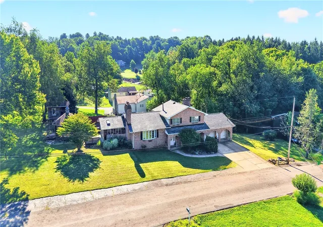 Photo 3 of Single family home for sale at 509 Williams Ave, Rochester Twp, PA 15074 | MLS# 1767774 | Listing updated on 2026-09-05