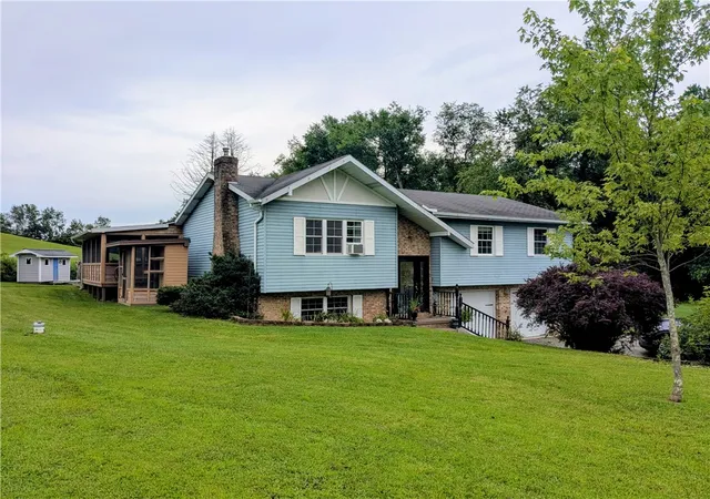 Photo 1 of Single family home for sale at 689 Route 217 Hwy N, Burrel/blacklick, PA 15748 | MLS# 1767910 | Listing updated on 2026-09-02