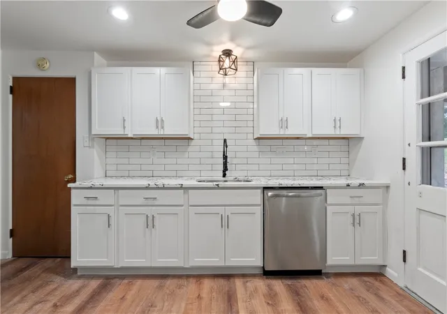 Photo 4 of Single family home for sale at 113 Southern Hilands Dr, Upper St Clair, PA 15241 | MLS# 1767839 | Listing updated on 2026-09-28