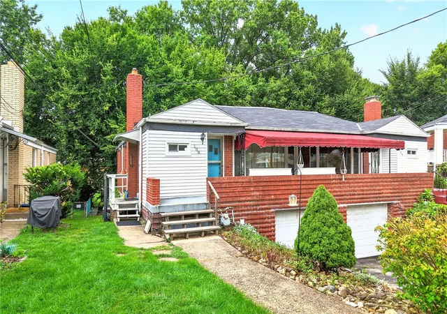 Photo 2 of Townhouse for sale at 108 Lang Ct, Point Breeze, PA 15208 | MLS# 1768070 | Listing updated on 2026-09-08