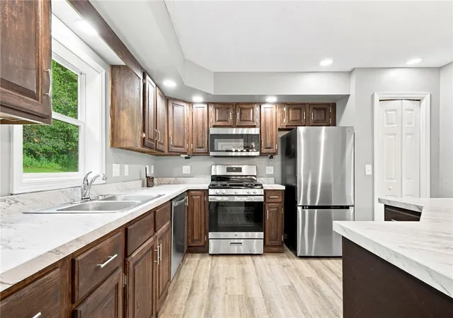 Photo 4 of Single family home for sale at 358 Kaylor Frogtown Rd, Brady's Bend Twp, PA 16025 | MLS# 1768093 | Listing updated on 2026-09-02