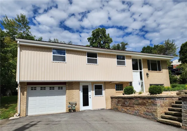 Photo 2 of Single family home for sale at 3175 Harts Run, Hampton, PA 15116 | MLS# 1768155 | Listing updated on 2026-10-13