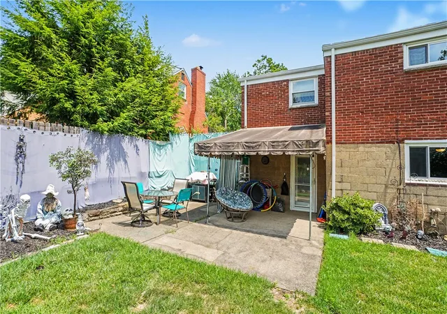 Photo 26 of Single family home for sale at 1242 Arrowood Dr, Mt Lebanon, PA 15243 | MLS# 1768146 | Listing updated on 2026-10-05