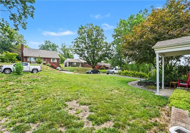 Photo 3 of Single family home for sale at 1242 Arrowood Dr, Mt Lebanon, PA 15243 | MLS# 1768146 | Listing updated on 2026-10-05