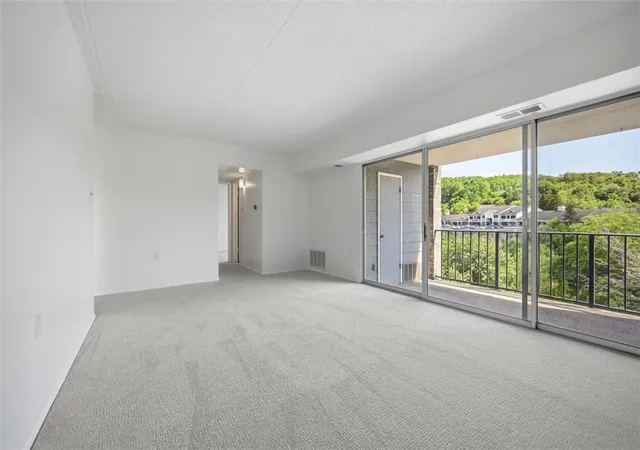 Photo 2 of Condo for sale at 2160 Greentree Rd #105W, Scott Twp, PA 15220 | MLS# 1767997 | Listing updated on 2026-09-06