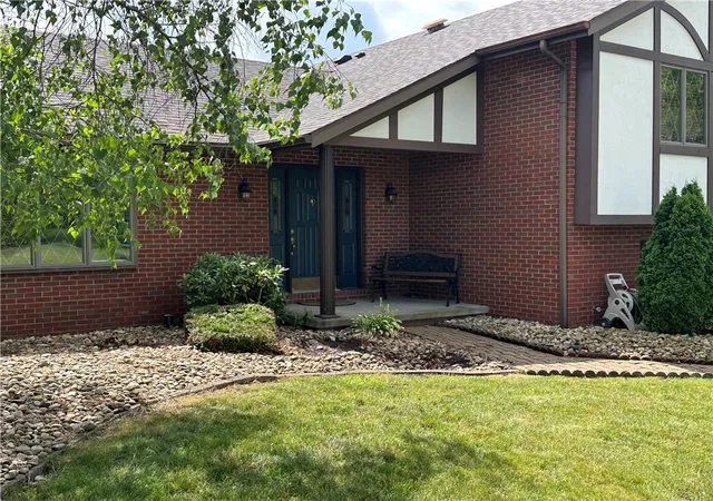 Photo 3 of Single family home for sale at 143 Heritage Hills Rd, South Union Twp, PA 15401 | MLS# 1768025 | Listing updated on 2026-09-05