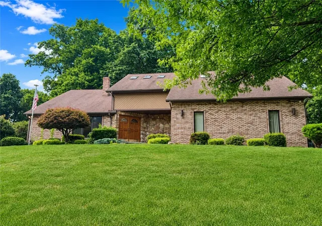Photo 1 of Sale Pending at 135 Regency Dr, South Union Twp, PA 15401 | MLS# 1768137 | Listing updated on 2026-10-04