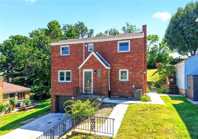 Photo 3 of Single family home for sale at 4448 Valley View St, Summer Hill, PA 15214 | MLS# 1767914 | Listing updated on 2026-09-14