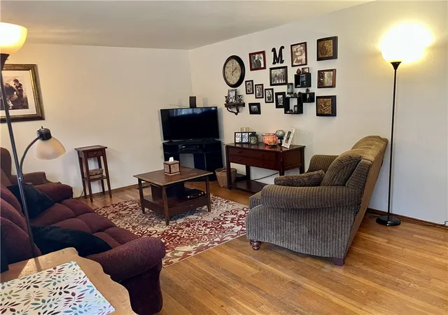 Photo 3 of Single family home for sale at 2072 Holiday Park Dr, Plum Boro, PA 15239 | MLS# 1768056 | Listing updated on 2026-09-03