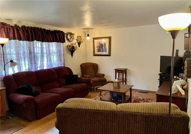 Photo 3 of Single family home for sale at 2072 Holiday Park Dr, Plum Boro, PA 15239 | MLS# 1768056 | Listing updated on 2026-09-03