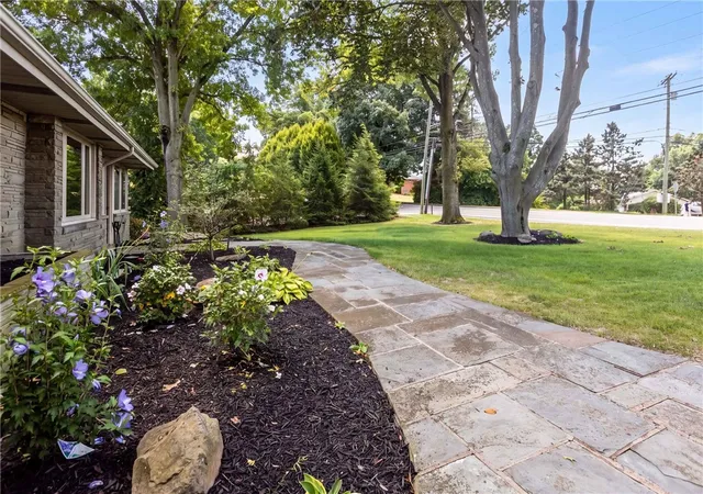Photo 3 of Single family home for sale at 1663 Hastings Ml Rd, Upper St Clair, PA 15241 | MLS# 1768073 | Listing updated on 2026-09-07