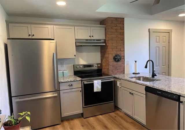 Photo 3 of Sale Pending at 336 Chestnut St, Hyde Park, PA 15641 | MLS# 1768277 | Listing updated on 2026-09-24