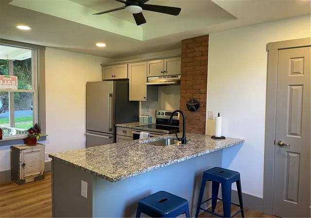 Photo 3 of Sale Pending at 336 Chestnut St, Hyde Park, PA 15641 | MLS# 1768277 | Listing updated on 2026-09-24