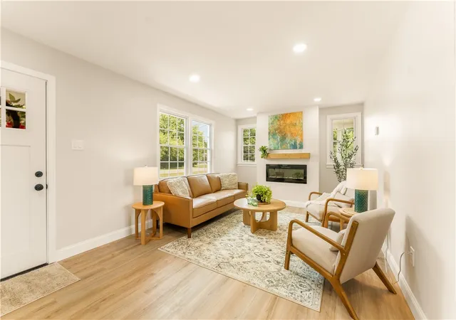 Photo 3 of Single family home for sale at 4515 Tuscarawas Rd, Brighton Twp, PA 15009 | MLS# 1768034 | Listing updated on 2026-09-04