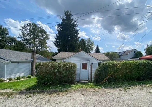 Photo 1 of Single family home for sale at 1924 Cherry Aly, Monaca, PA 15061 | MLS# 1768288 | Listing updated on 2026-09-08