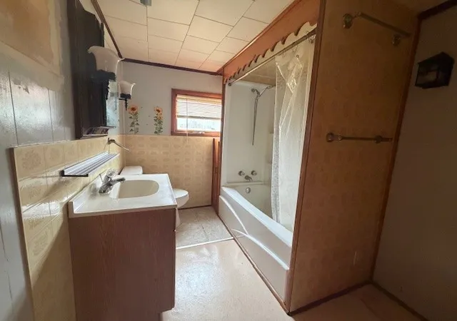 Photo 3 of Single family home for sale at 1924 Cherry Aly, Monaca, PA 15061 | MLS# 1768288 | Listing updated on 2026-09-08