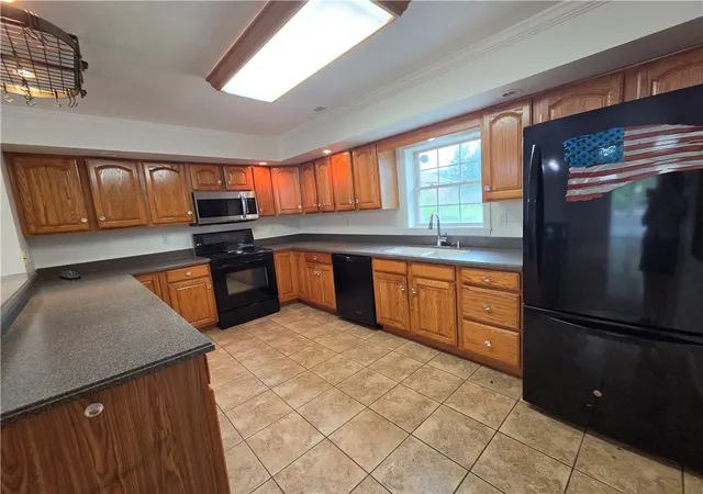 Photo 3 of Single family home for sale at 3120 Algonquin Trl, Lower Burrell, PA 15068 | MLS# 1768235 | Listing updated on 2026-09-13
