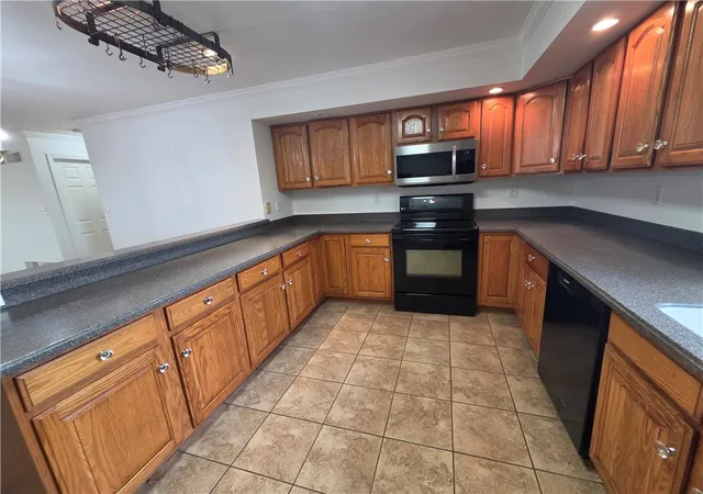 Photo 4 of Single family home for sale at 3120 Algonquin Trl, Lower Burrell, PA 15068 | MLS# 1768235 | Listing updated on 2026-09-13