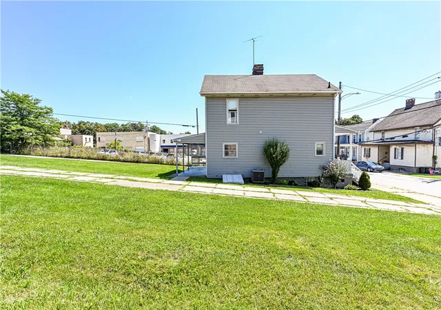 Photo 2 of Single family home for sale at 615 W Otterman St, City Of Greensburg, PA 15601 | MLS# 1768117 | Listing updated on 2026-09-15