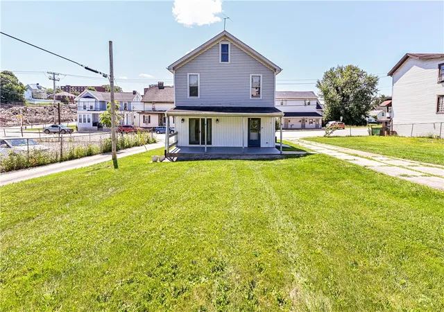 Photo 3 of Single family home for sale at 615 W Otterman St, City Of Greensburg, PA 15601 | MLS# 1768117 | Listing updated on 2026-09-15
