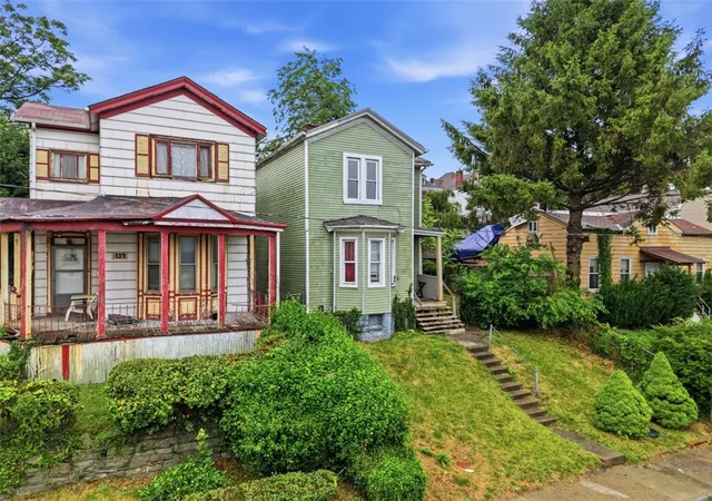 Photo 3 of Single family home for sale at 135 Jucunda St, Knoxville, PA 15210 | MLS# 1768346 | Listing updated on 2026-09-03
