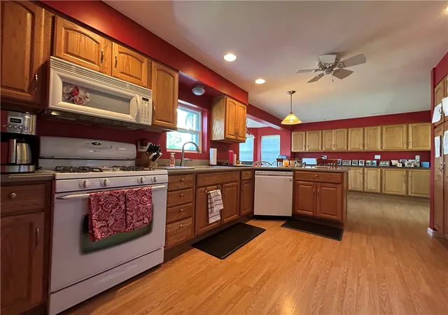 Photo 2 of Single family home for sale at 276 East Ave, Greenville Boro, PA 16125 | MLS# 1768355 | Listing updated on 2026-09-03