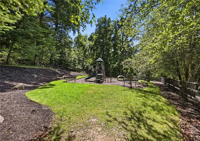 Photo 31 of Single family home for sale at 170 Broadstone Dr, Adams Twp, PA 16046 | MLS# 1768158 | Listing updated on 2026-09-07