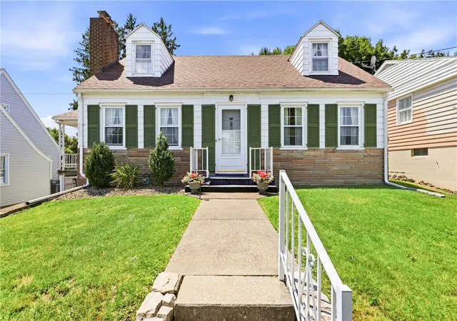 Photo 2 of Single family home for sale at 93 Violet St, Westmont Hilltop School District, PA 15905 | MLS# 1768013 | Listing updated on 2026-09-23
