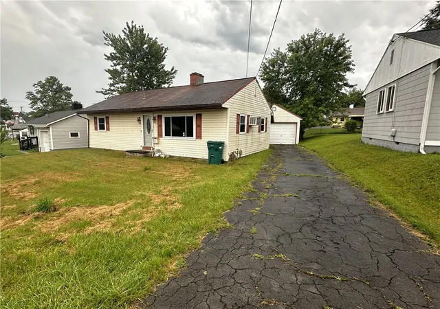 Photo 2 of Single family home for sale at 217 Sherwood Dr, Greater Johnstown School District, PA 15905 | MLS# 1768375 | Listing updated on 2026-09-11