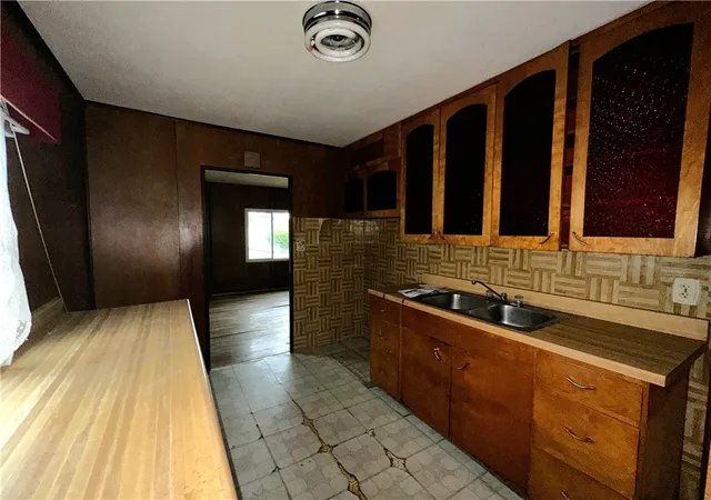 Photo 4 of Single family home for sale at 217 Sherwood Dr, Greater Johnstown School District, PA 15905 | MLS# 1768375 | Listing updated on 2026-09-11