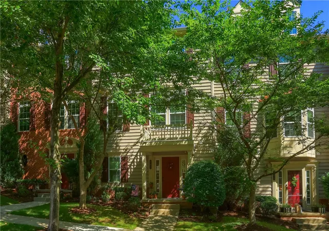 Townhouse for sale at 142 Lewisham Rd, Cranberry Twp, PA 16066 | MLS# 1767965