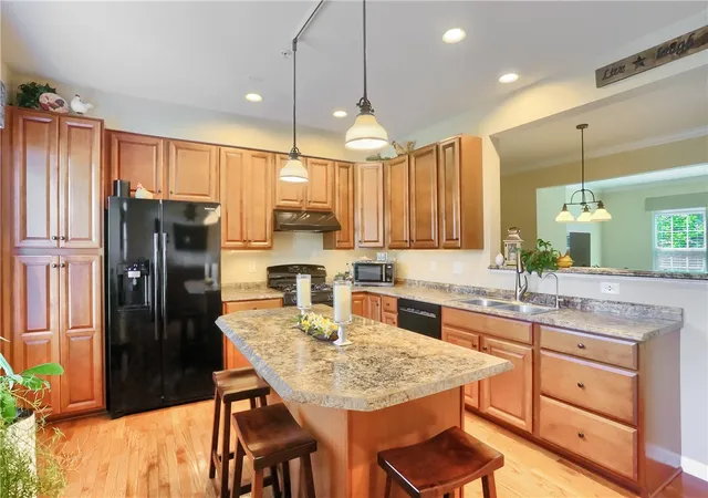 Photo 3 of Townhouse for sale at 142 Lewisham Rd, Cranberry Twp, PA 16066 | MLS# 1767965 | Listing updated on 2026-10-01