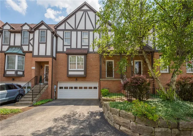 Photo 1 of Townhouse for sale at 313 Kingsberry, Mt Lebanon, PA 15234 | MLS# 1768290 | Listing updated on 2026-10-04