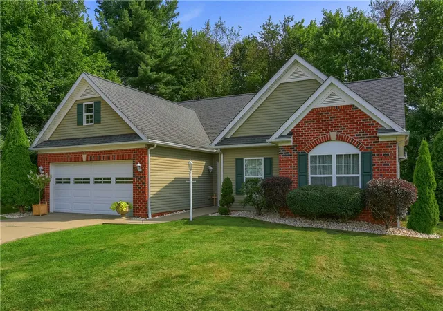 Photo 2 of Single family home for sale at 100 Whitetail Dr, Chippewa Twp, PA 15010 | MLS# 1768428 | Listing updated on 2026-09-23