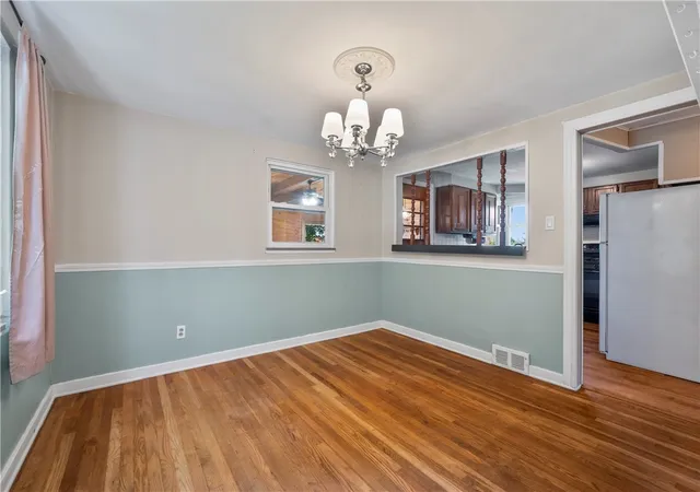 Photo 3 of Single family home for sale at 3210 Thornwood Dr, Bethel Park, PA 15102 | MLS# 1764084 | Listing updated on 2026-09-12